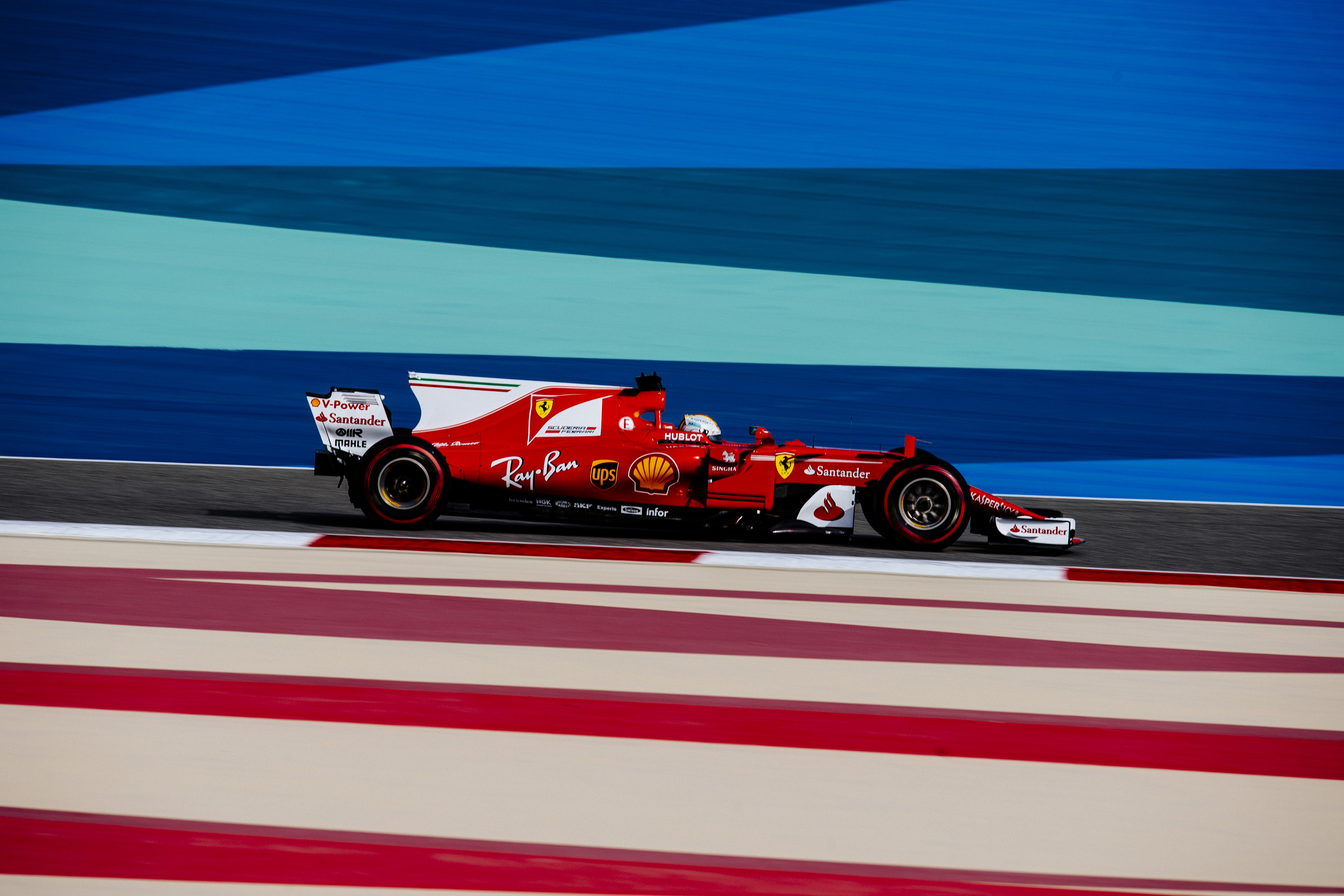 Photo of Gran Premio del Bahrain – Seconda e terza fila per le Ferrari